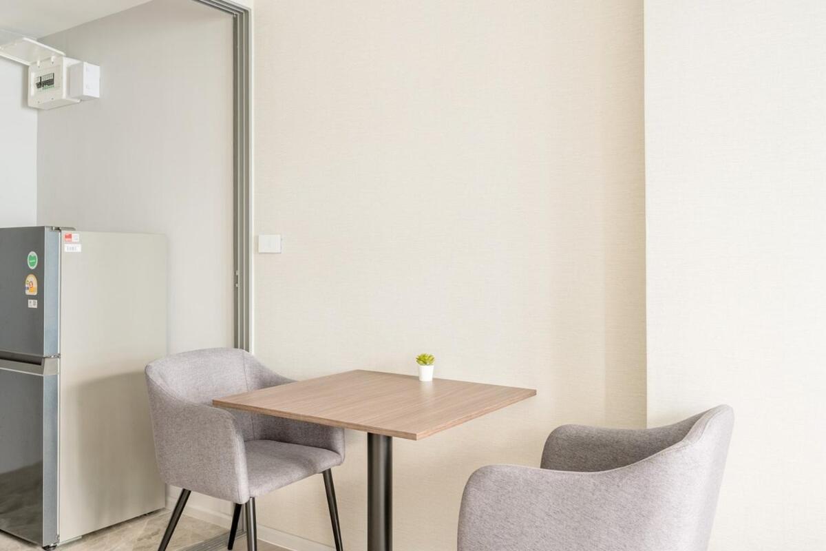 1br - Pool, Gym, Rooftop, Bts, Coworking Space - 10 Min Nana Plaza - - New Building - 24 7 Security Apartment Bangkok